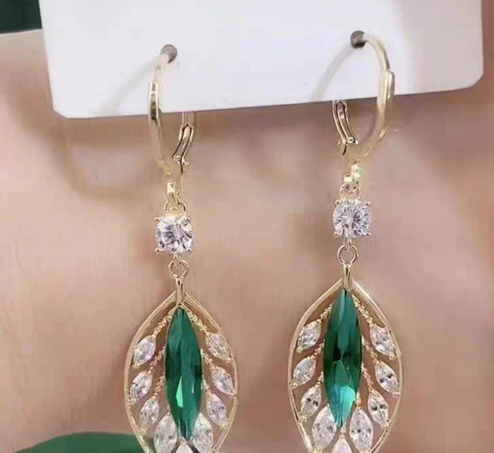2025新款潮闪耀锆石绿色叶子日常百搭耳扣轻奢高级时尚气质耳环女